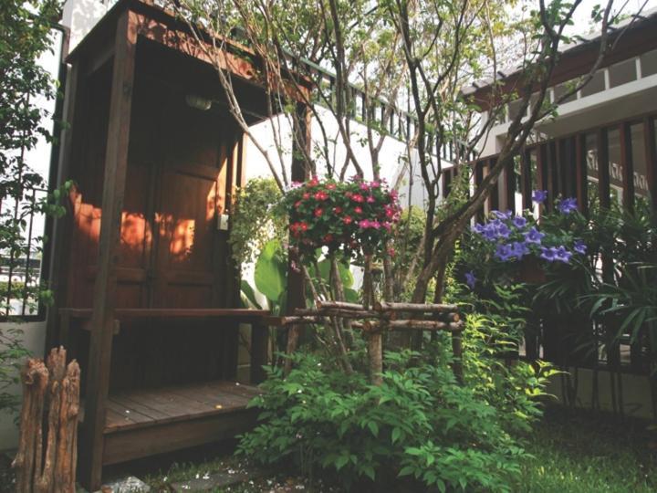 Baan Pra Nond Bed & Breakfast Bangkok Luaran gambar